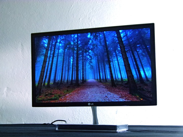 LG E2290V - kąty