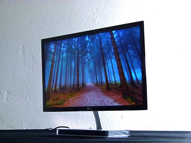 LG E2290V - kąty